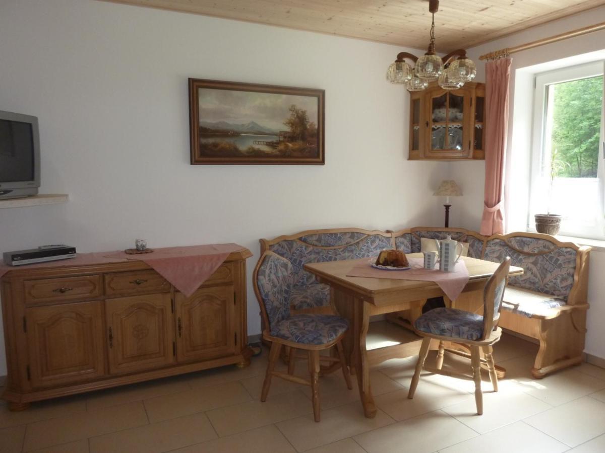 Gaestehaus Forstner Loich الغرفة الصورة