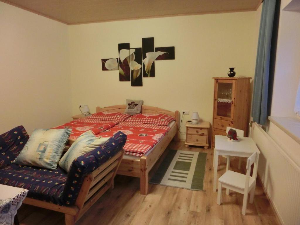 Gaestehaus Forstner Loich الغرفة الصورة